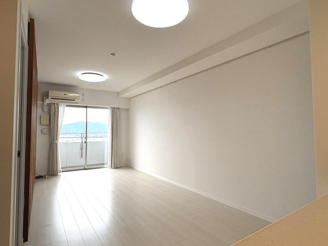リビング  写真撮影日：2026-09-11
