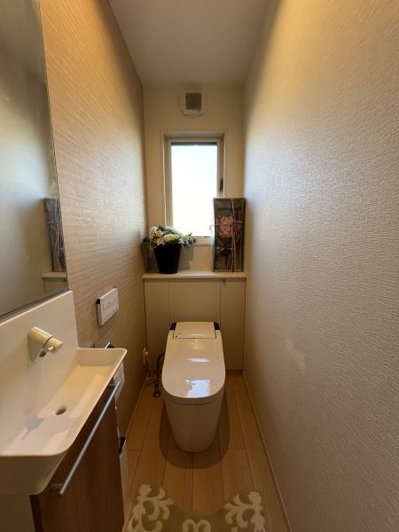 トイレ  写真撮影日：2023-11-25