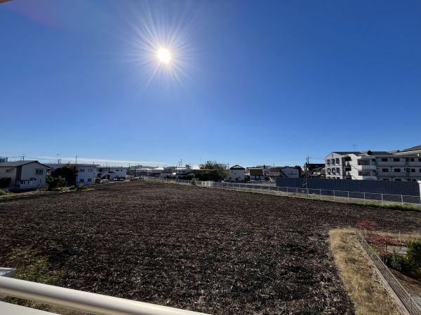住戸からの眺望写真  写真撮影日：2023-11-25