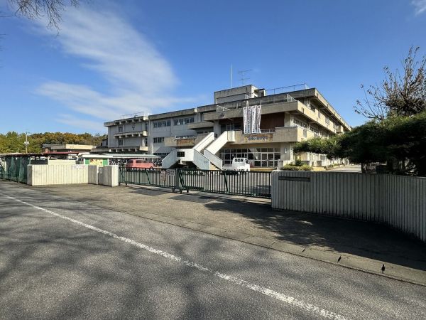 小山市立小山中学校 1600m 写真撮影日：2023-11-25 