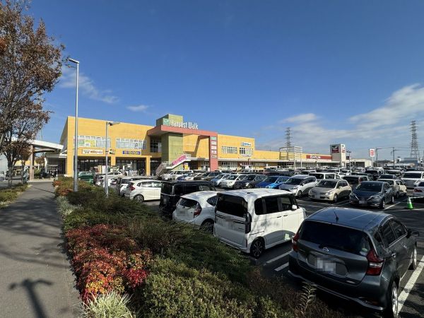 おやまゆうえんちヴハーヴェストウォーク 800m 写真撮影日：2023-11-25 