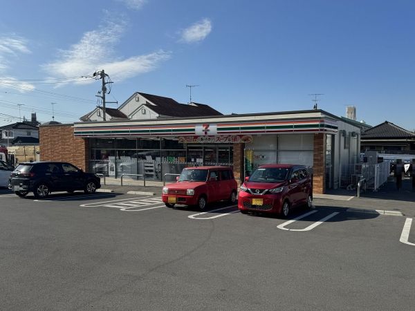 セブンイレブン小山若木町店 950m 写真撮影日：2023-11-25 