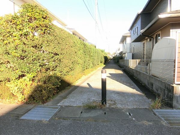 前面道路含む現地写真  写真撮影日：2024-11-19