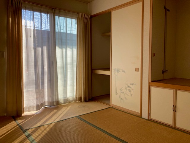 1階和室・押入、仏間