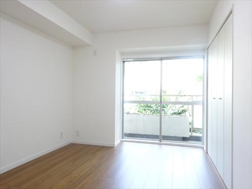 洋室（約６帖）