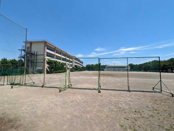 東大和市立第三中学校 460m 写真撮影日：2024-06-15 