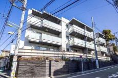 三菱地所レジデンス分譲、三菱地所ホーム施工、三菱地所コミュニティ管理。閑静な住宅街に位置しています。