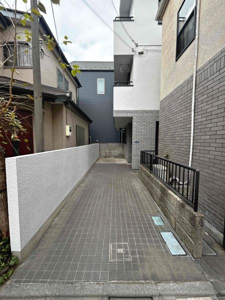 前面道路含む現地写真  写真撮影日：2025-01-06