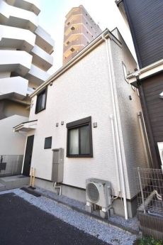 2019年築の築浅戸建て