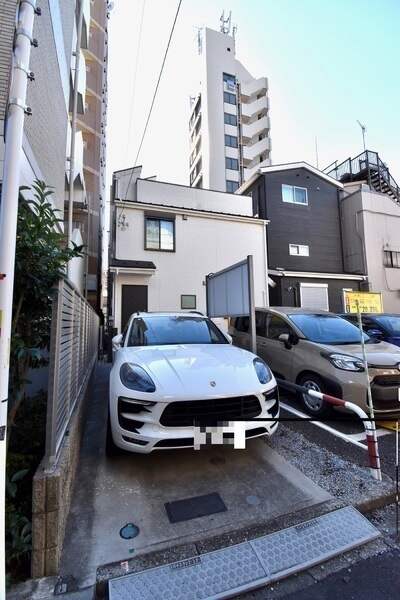 駐車スペースあり