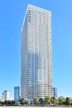 三菱地所レジデンス他分譲・鹿島建設施工・三菱地所コミュニティ管理の免震タワーマンションです。