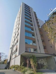 2023年6月築、三井不動産レジデンシャル分譲マンション。京王井の頭線「神泉」駅 徒歩9分の立地。