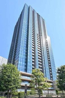 総戸数1084戸のタワー型マンションです