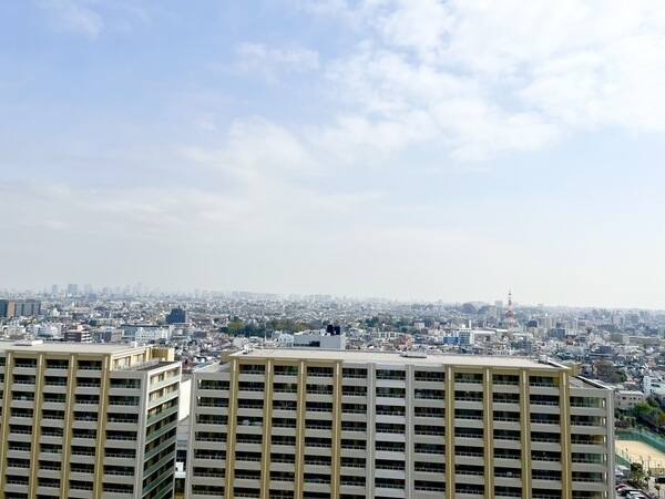 LDを含む全居室が東向きバルコニーに面するバルコニーサイド設計。陽当り・通風・眺望良好です。