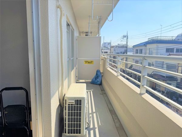 バルコニー  写真撮影日：2025-04-07
