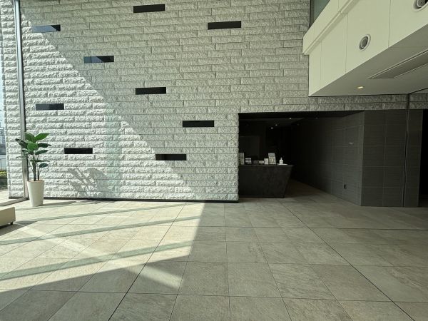 ロビー  写真撮影日：2025-04-24