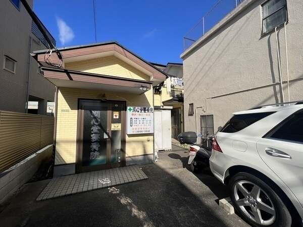 「北千住」駅徒歩18分。東京メトロ千代田線など5沿線利用可能なロケーションで、通勤通学に便利です。