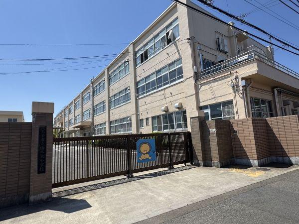 八王子市立由木東小学校 900m 写真撮影日：2025-05-12