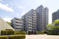 13階建・SRC造マンション。三菱地所コミュニティにより日勤管理されています。防犯設備も充実です。