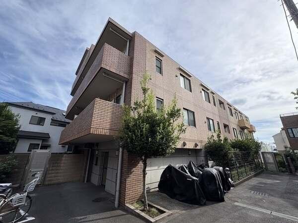 2005年2月築、株式会社エルカクエイ分譲・株式会社イチケン施工・株式会社大京アステージ管理です。