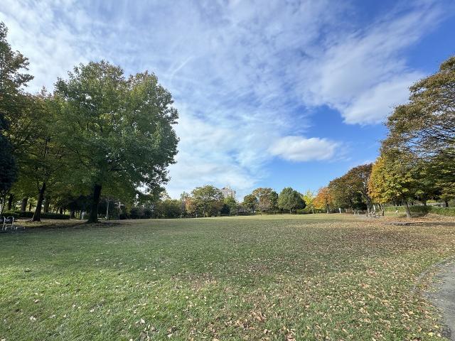 鶴牧西公園 140m 写真撮影日：2025-05-01