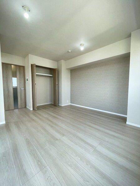 シンプルな内装なので、お好みのテイストの家具を設置して、お部屋作りをお楽しみいただけます。