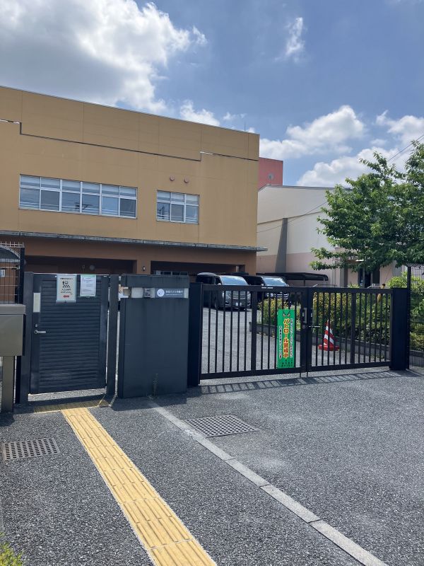 三鷹市立東台小学校：徒歩6分