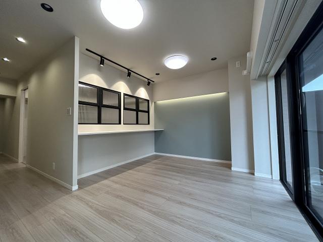 リビング  写真撮影日：2025-10-26