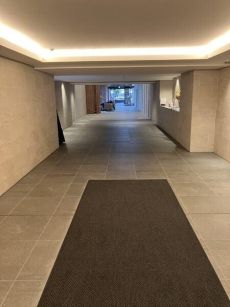 エントランスホール