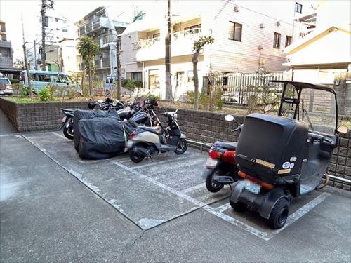 バイク置き場