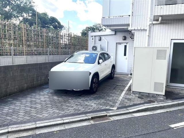 駐車場(共用設備)  写真撮影日：2025-09-07