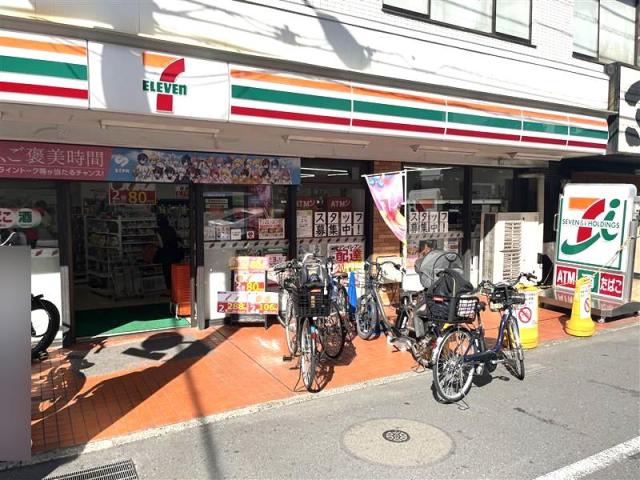 セブンイレブン二子玉川駅前店 200m 写真撮影日：2025-09-07