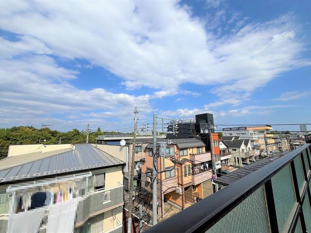 バルコニー  写真撮影日：2025-09-27