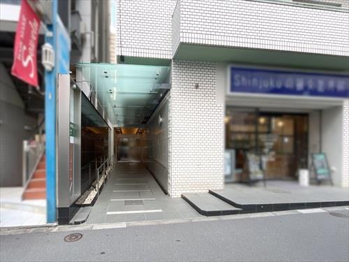エントランス（２０２５年９月撮影）