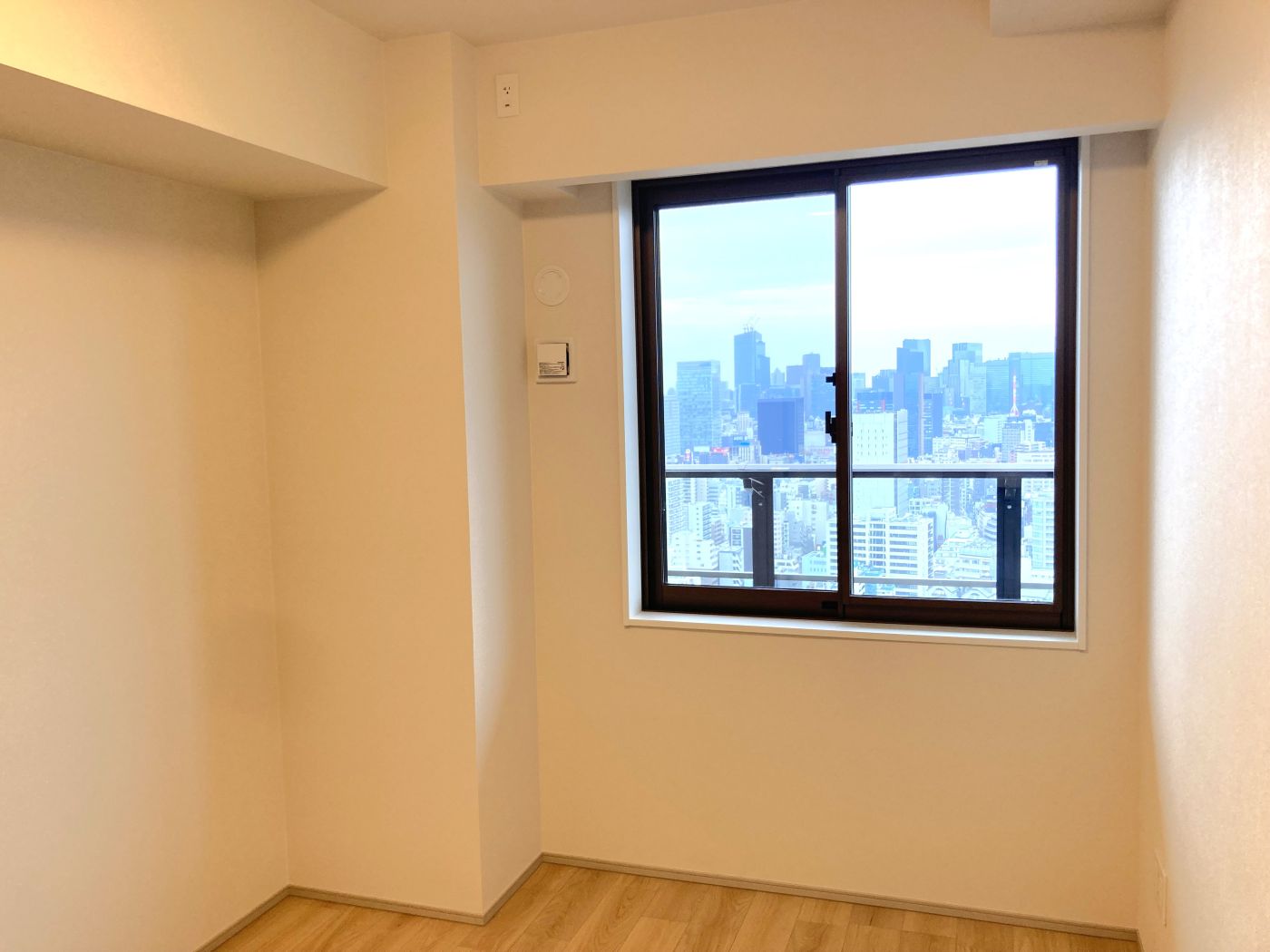 洋室6.5帖 写真撮影日：10/1/25, 12:00 AM