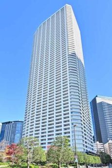 再開発の進む西新宿／60階建制震構造タワーマンション