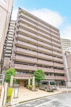 イトイ分譲×西松建設施工×大和ライフネクスト管理。宅配ボックスやオートロックが備わっています。