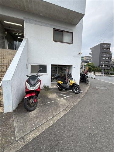 バイク置き場〈２０２５年１０月撮影〉