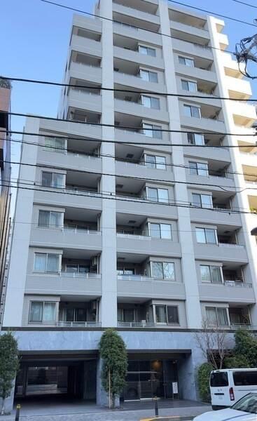 2012年7月築、ダイワハウス工業分譲。東京メトロ有楽町線・日比谷線が徒歩10分以内で利用可能です。