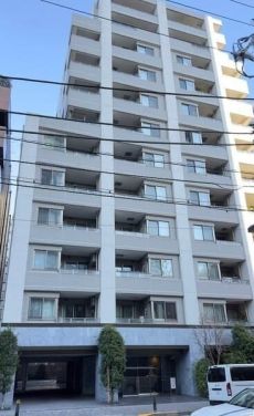 2012年7月築、ダイワハウス工業分譲。東京メトロ有楽町線・日比谷線が徒歩10分以内で利用可能です。