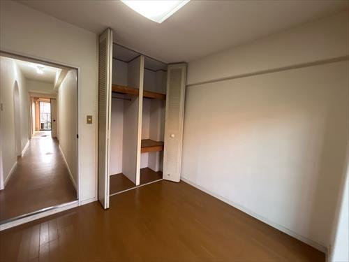 洋室　約５．０帖