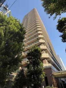 2017年2月・5月、2025年10月リフォーム実施。現況空室につき即日引渡し可能(残代金清算後)。