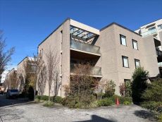 2025年11月撮影.D棟.外観写真1.