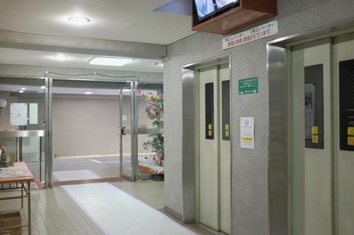 エントランスホール