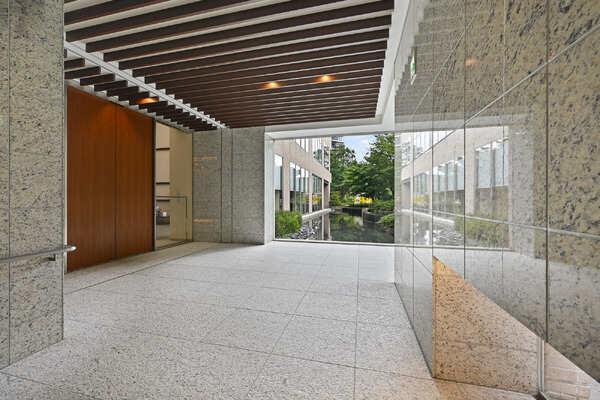 《トリプルセキュリティ、24時間有人管理》