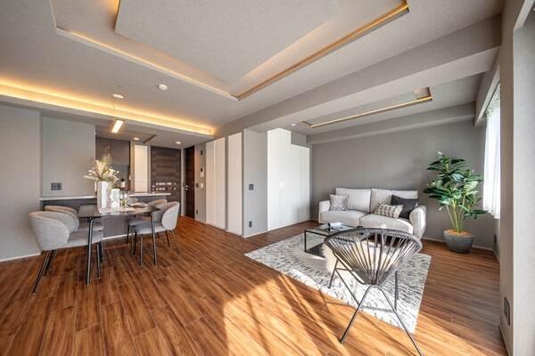 約20.2帖のリビング・ダイニングです。※家具・調度品は販売対象に含まれません。