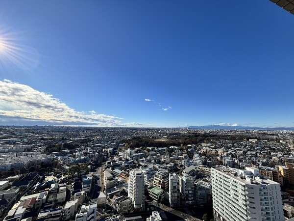 天気が良い日には富士山が望めます。