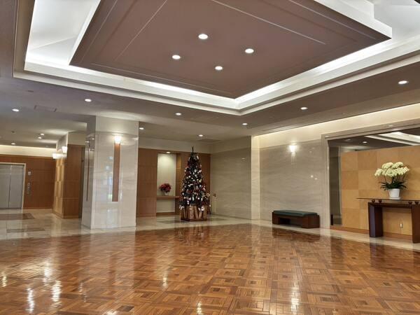 2002年3月築、総戸数294戸の大規模タワーレジデンス。