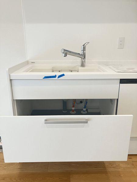 キッチン収納(扉開時)