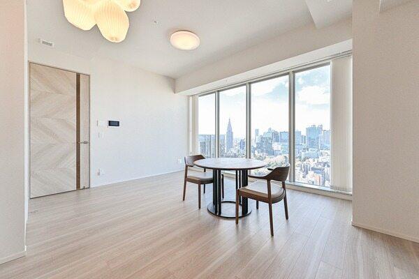 ※写真内の家具・調度品は販売対象ではありません。